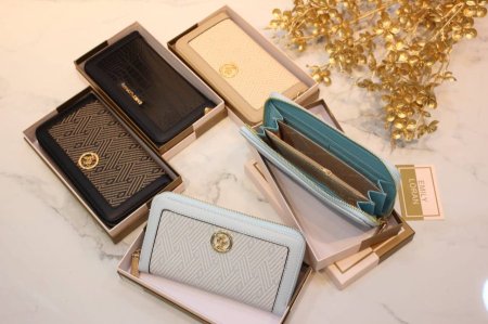 جزدان Emily Loran