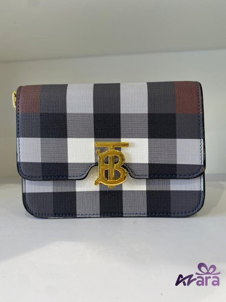 Burberry Bag - كاروهات