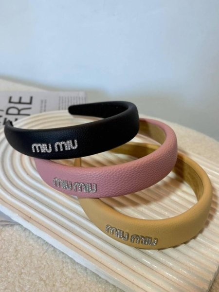 طوق شعر ميو ميو