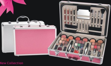 Miss Young Make Up Kit