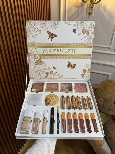 Mazmozil Makeup Products