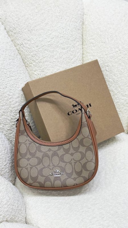 Coach Carmen Shoulder Bag